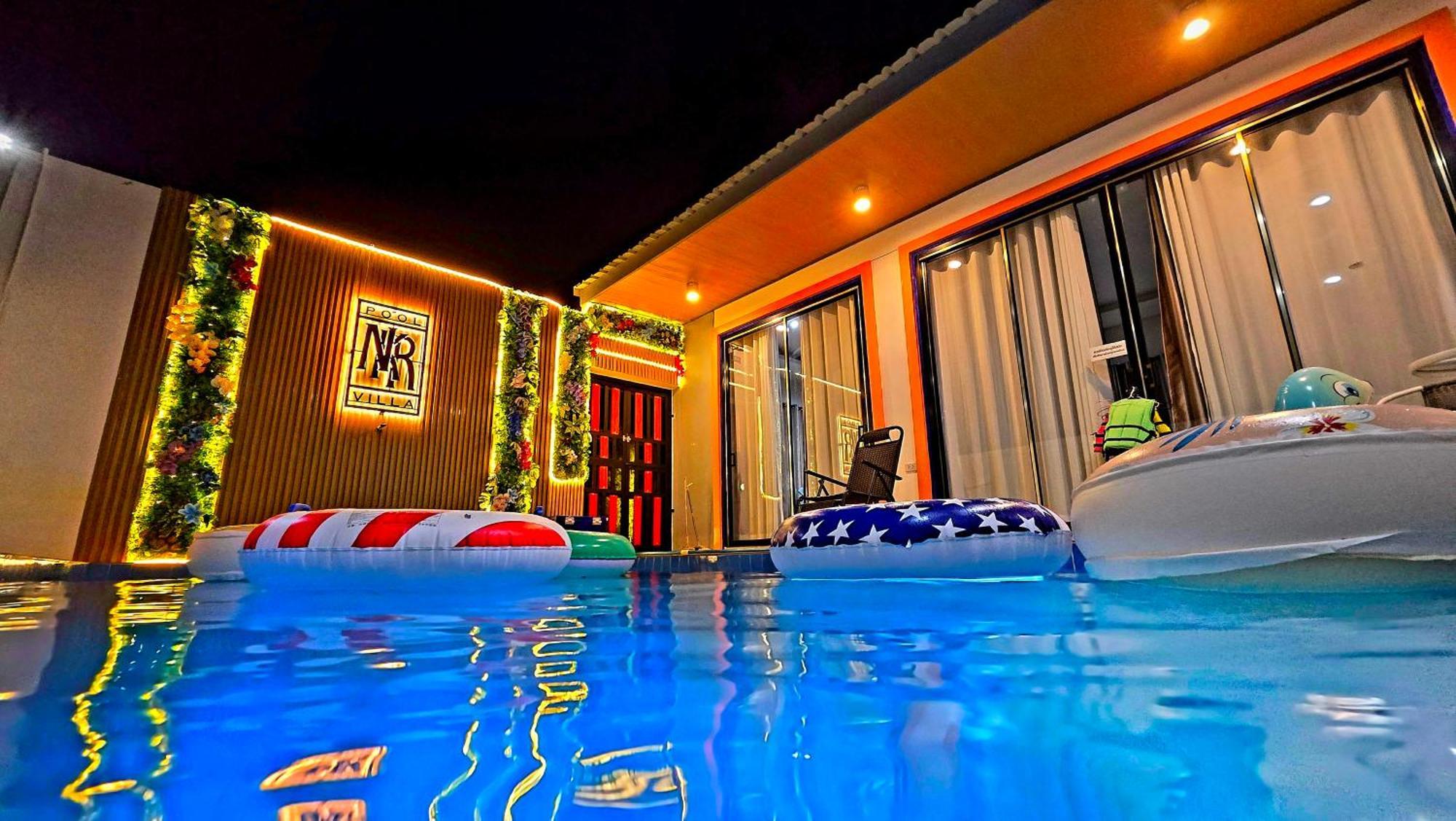 Nkr Poolvilla Ban Don  Luaran gambar